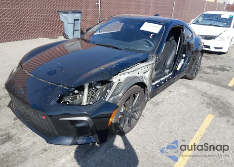 2025 Toyota Gr86 Premium z USA, uszkodzony, nr VIN JF1ZNBE11S8752306